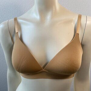 Isaac Mizrahi New York Polyamide spandex size 36c Bra 2 set